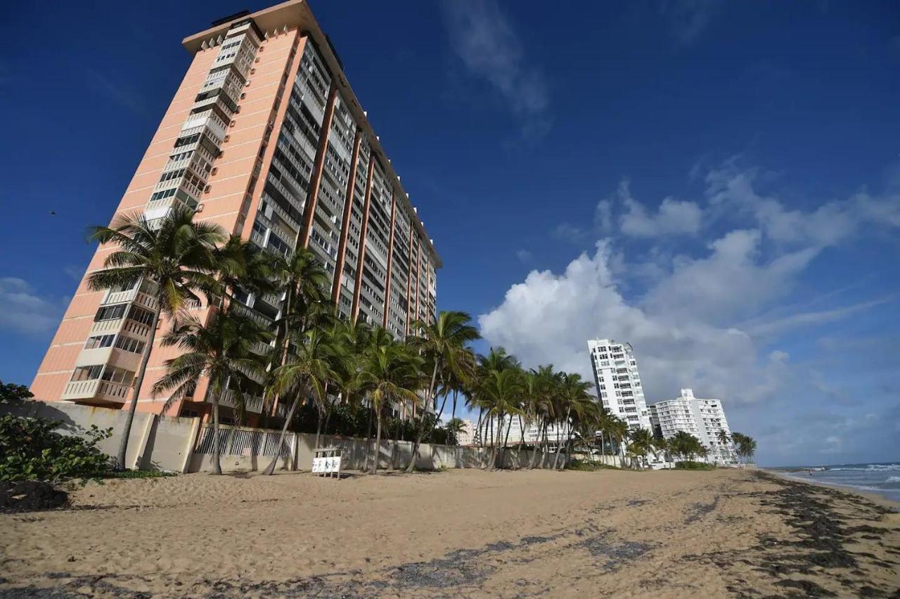 Kasa Ocean Breeze - Cabana Studio Apartment Beachfront Condo Pool San Juan Exterior photo